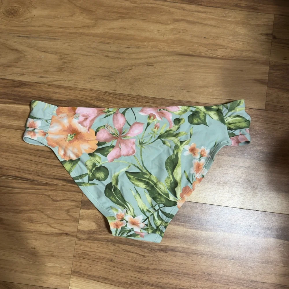 Bikini Bottom - Picture 4 of 4